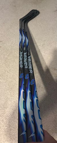 Senior Bauer Vapor FlyLite Right Handed Hockey Stick P92 (New)