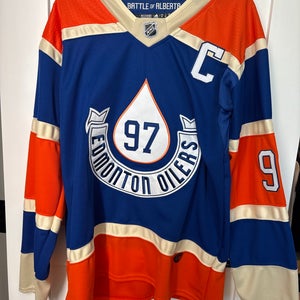 Connor McDavid Heritage Classic Jersey