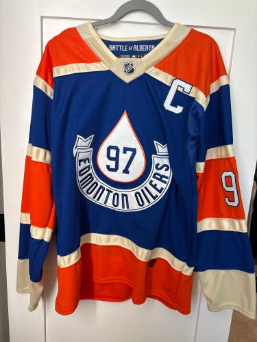 Connor McDavid Heritage Classic Jersey