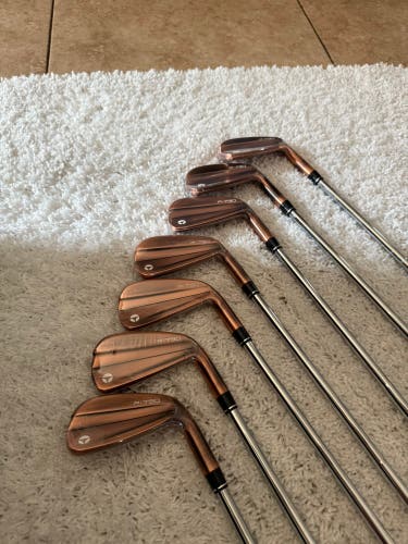 Men's 2023 TaylorMade P790 Right Handed Iron Set Stiff Flex  Steel Shaft (New)