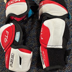 Junior Medium CCM Jetspeed ft6 Elbow Pads (Used)