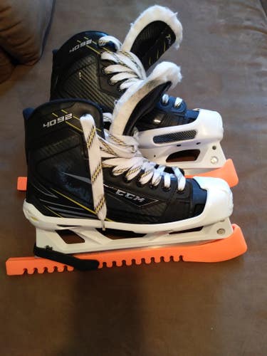 CCM Tacks 4092 Hockey Goalie Skates Regular Width 8 (Used)