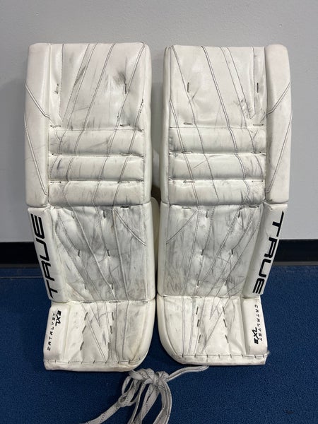 Intermediate True Catalyst 7X3 Goalie Leg Pads | 30" + 2