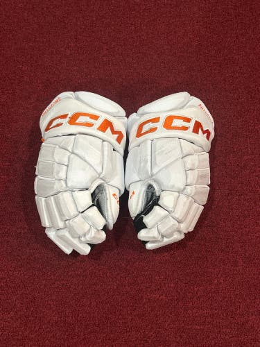 Lehigh Valley Phantoms CCM 13" Pro Stock (Used) Gloves Item#WLH13G
