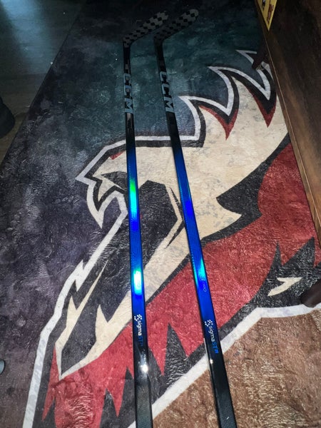 Senior CCM JetSpeed FT8 Pro Right Handed Hockey Stick P28  (New)