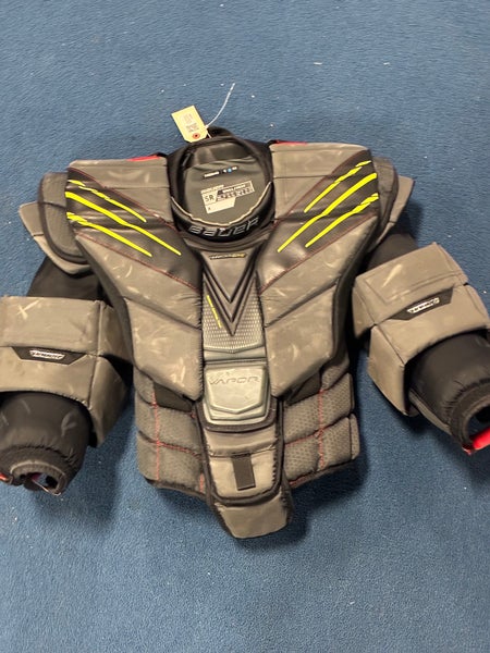 Senior Small Bauer Hyperlite Goalie Chest Protector (Used)