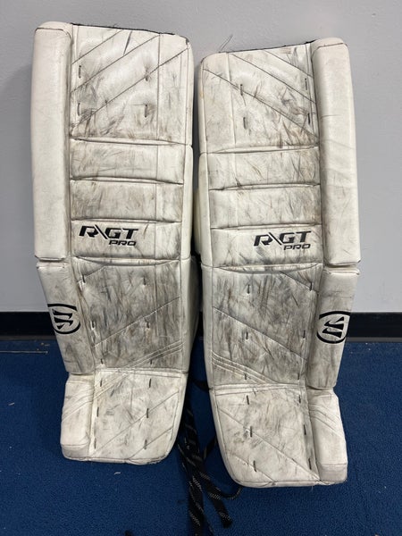 35" Senior Warrior Ritual GT Pro Goalie Leg Pads (Used)