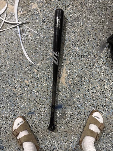 Marucci Pro Cut Maple Bat (-5)  26 oz 31" (Used)