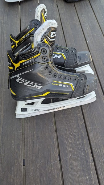 Goalie CCM Super Tacks 9380 Hockey Skates Regular Width Size 6.5 (Used)