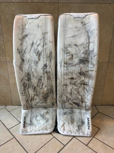 XL 2023 Bauer MACH Goalie Leg Pads (Used)