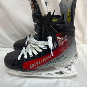 Detroit Red Wings Hyperlite 2 Hockey Skates  Pro Stock 8 (Used) Raymond