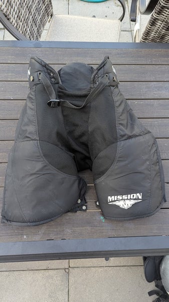 Senior XL Mission Hockey Pants (Used)