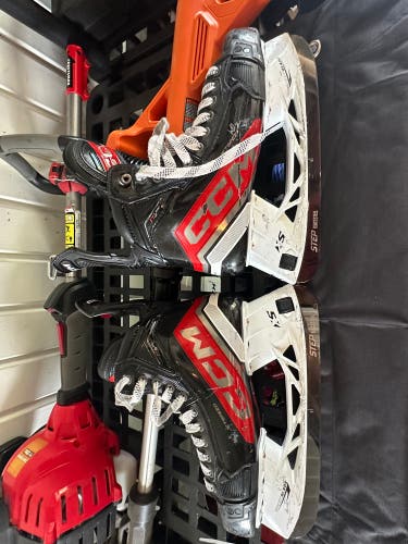 CCM JetSpeed FT6 Pro Hockey Skates Regular Width 9 (Used)