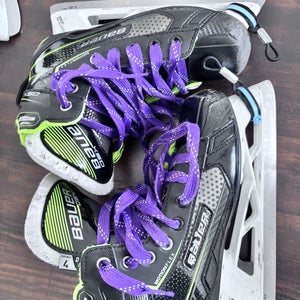Bauer Hockey Goalie Skates Size 4 (Used)