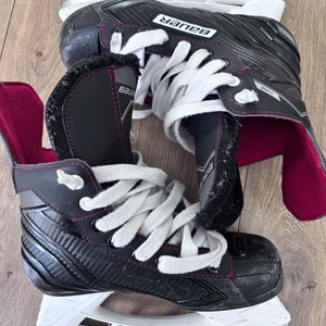 Bauer Hockey Skates Size 4 (Used)