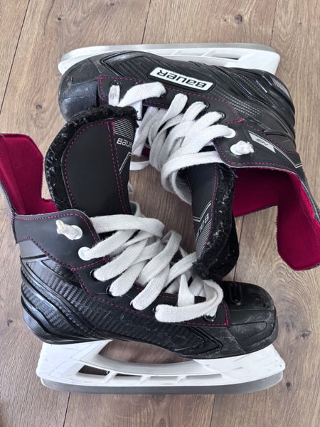 Bauer Hockey Skates Size 4 (Used)