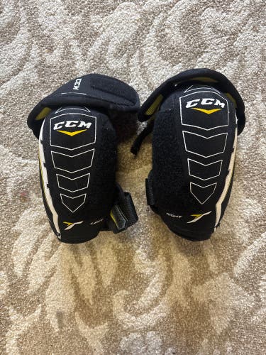 Large Junior CCM Tacks Elbow Pads (Used)