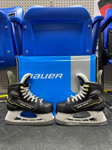Used Bauer Supreme Ignite Pro Size 3 D Skates