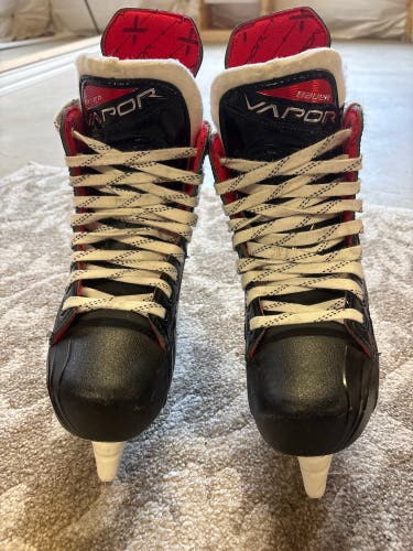 Bauer Vapor X Hockey Skates Size 5.5 (Used)