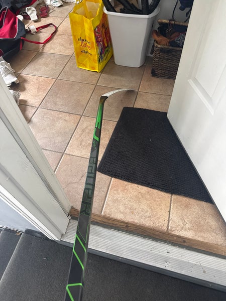 Senior Bauer Vapor ADV Left Hand Hockey Stick P92 (Used)