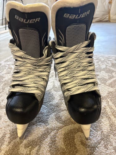 Bauer Vapor X Hockey Skates  7 (Used)