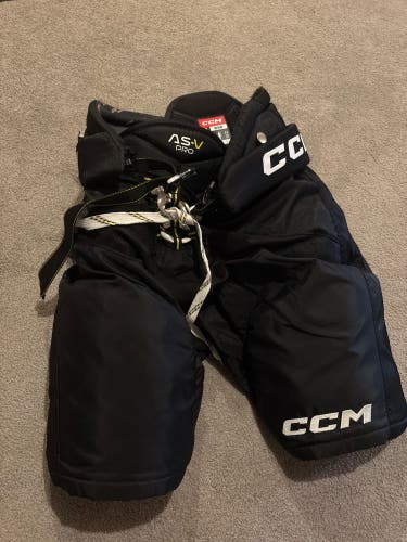 Medium Senior CCM Tacks AS-V Pro Hockey Pants (Used)
