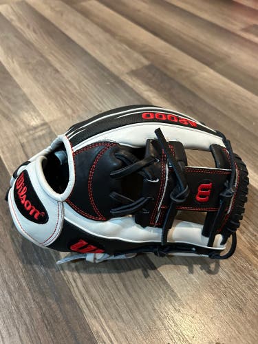 Wilson A2000 11.75
