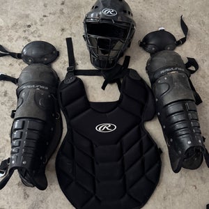 Rawlings Catcher's Set (Used)