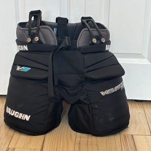Intermediate Large Vaughn V9 Pro Goalie Pants (Used)
