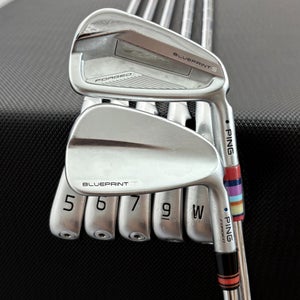 PING BLUEPRINT S/T COMBO IRON SET 4-W BLACK/BLUE DOT +1/2"