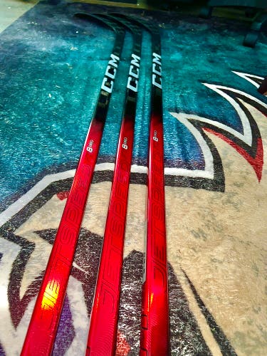 Senior CCM JetSpeed FT8 Pro Right Handed Hockey Stick P28 (New)