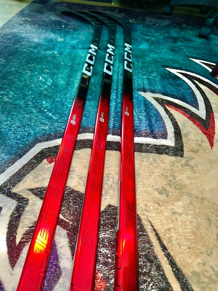 Senior CCM JetSpeed FT8 Pro Right Handed Hockey Stick P28  (New)