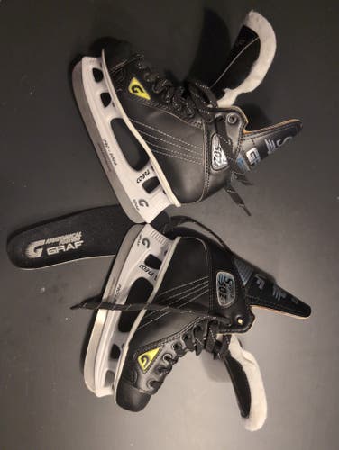 Graf Supra 502 Hockey Skates Wide Width 5 (Used Twice) great condition!)