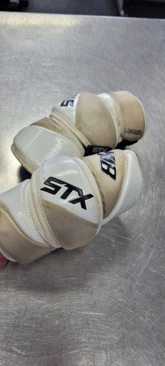 Used STX K18 Lacrosse Arm Pads/Guards White MD 11497-S000150922