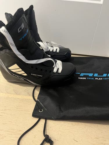 True Pro Custom Hockey Skates 10 (New)