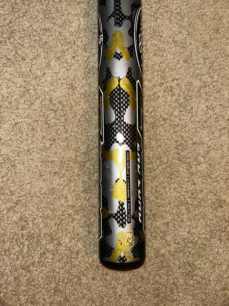 Louisville Slugger Z2000 Composite Bat (-7)  27 oz 34" (Used)