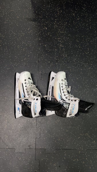 True Pro Custom Hockey Skates 8.5 (Used)