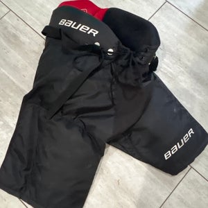 Ice hockey player pants