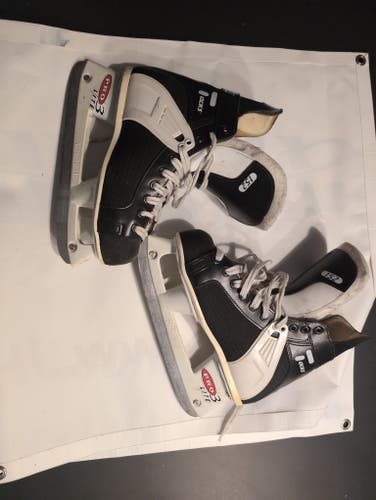 CCM Tacks 152 Hockey Skates 7