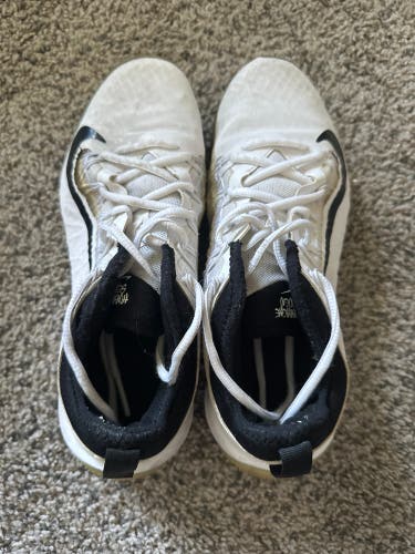 White Women's Adult Size M 6.5 (W 7.5) Nike Shoes (Used)