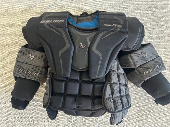 Small  Bauer Elite Goalie Chest Protector  (Used)
