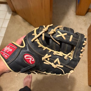 Rawlings Baseball Glove