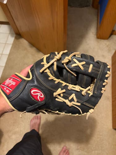 Rawlings Baseball Glove