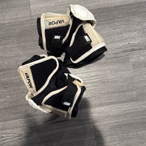 Medium Adult Nike Arm Pads (Used)