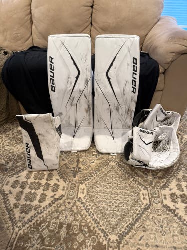 32+1.5 Custom Bauer Vapor Flylite Regular Goalie Full Set