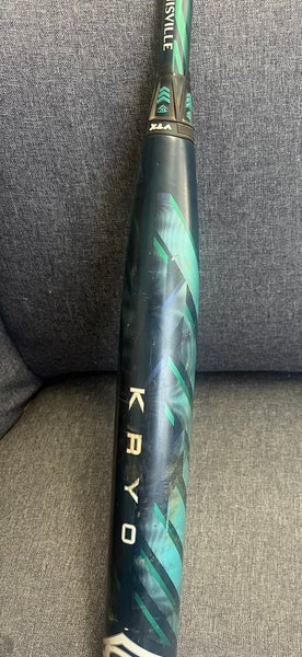 2024 Louisville Slugger Kryo Composite Bat (-11)  22 oz 33" (Used)