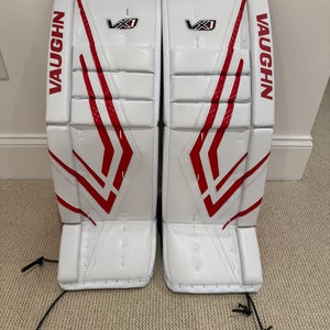 30"  2025 Vaughn VX1 Goalie Leg Pads (Used)