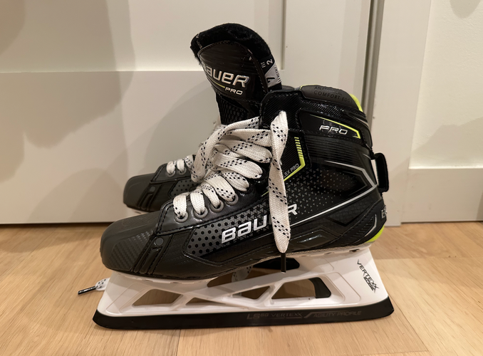 2023 Bauer Pro Hockey Goalie Skates Regular Width Pro Stock Size 7 WORN TWICE