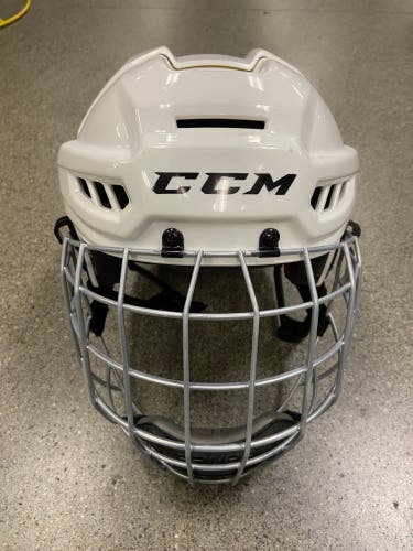 CCM FL500 w/Bauer Profile II cage, white, small/medium