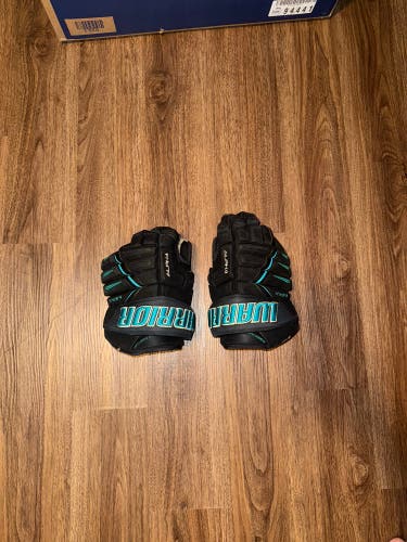 Warrior Alpha LX Pro SR 14” Gloves